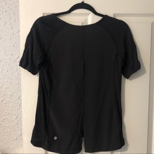 Lululemon short sleeve active top